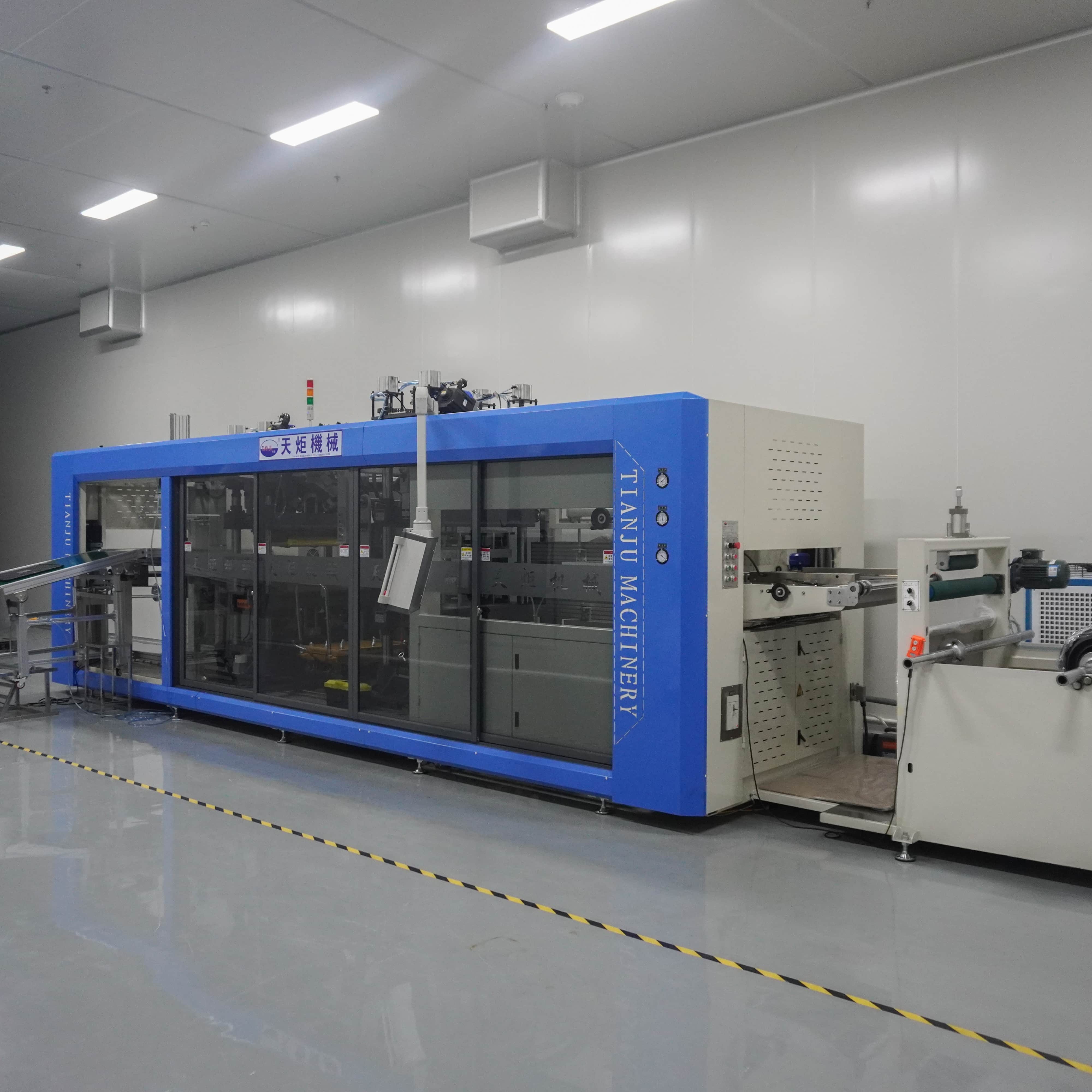 Vacuum Forming Machine with Positive and Negative Pressure